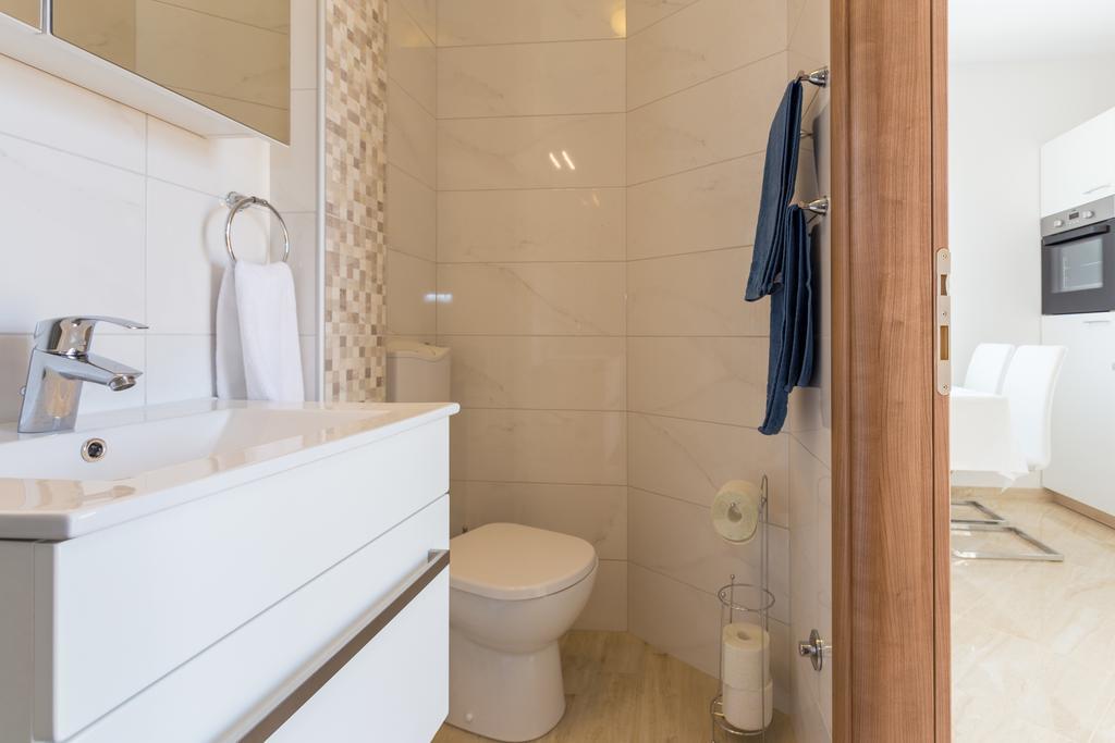 Apartment & Room Ladisic Orasac Esterno foto