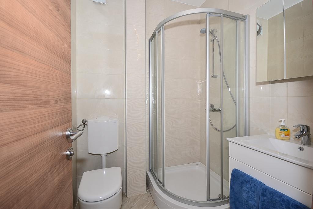 Apartment & Room Ladisic Orasac Esterno foto